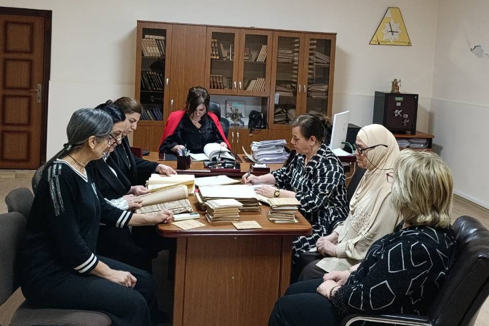 Salyan Rayon Mərkəzi Xəstəxanasının əməkdaşlarının Dövlət Arxivinin Salyan filialına ekskursiya təşkil edilib